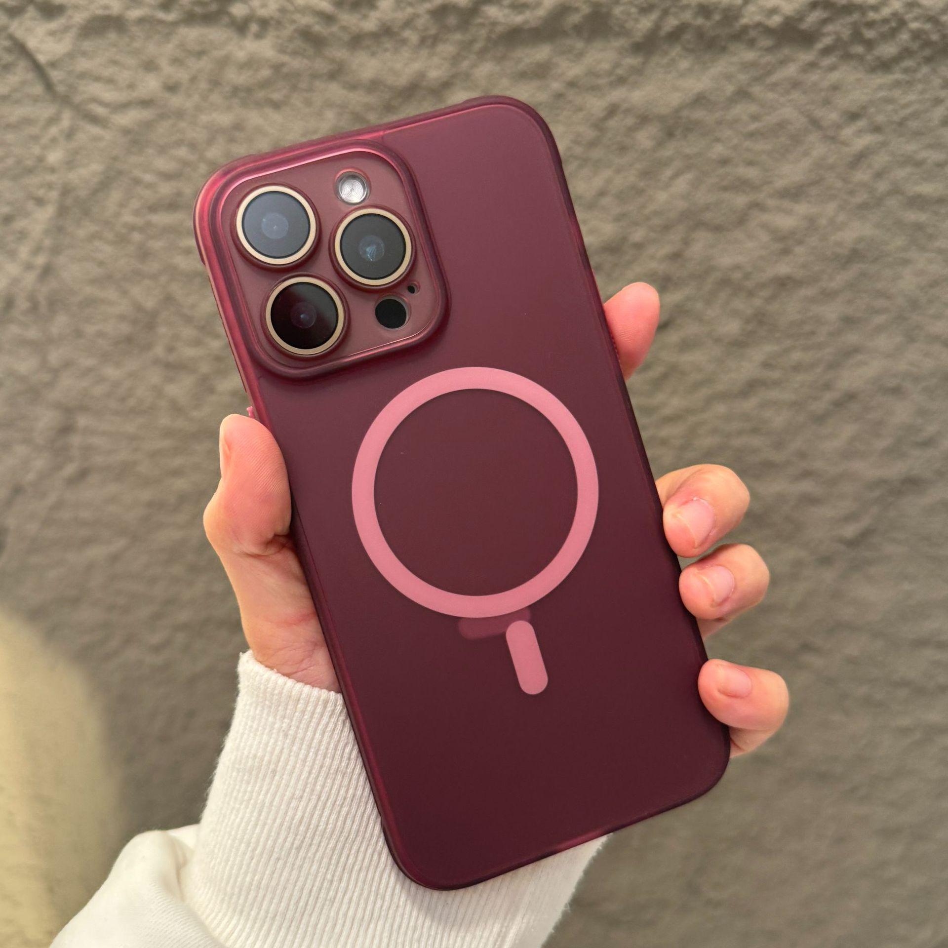 

Michelin Magnetic Suction Is Suitable for IPhone16ProMax Phone Cases and Comes with Lens 15 Full Package Cooling PC Protective Cases iPhone16