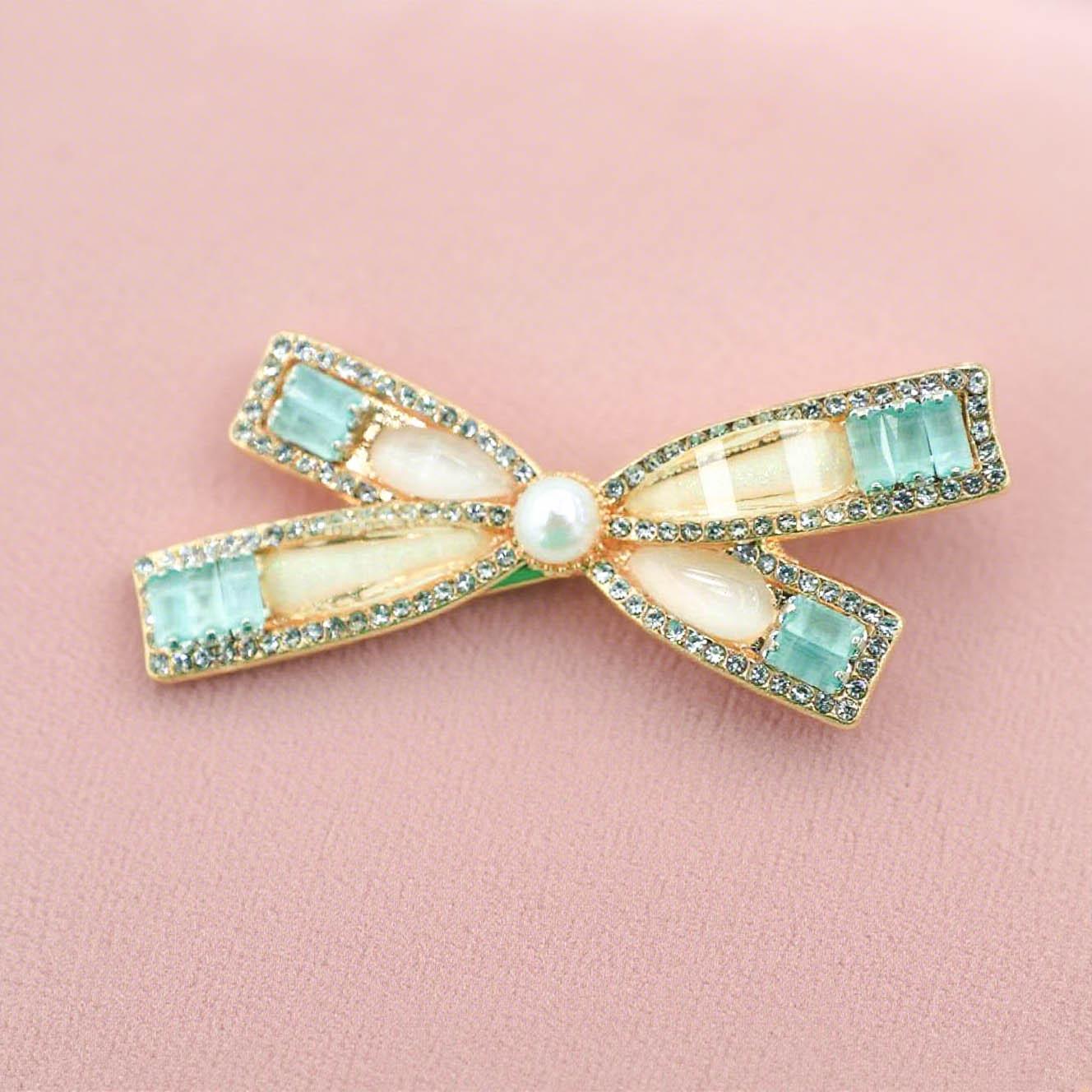 

Cat s Eye Luxury Hair Clip: Elegant Side Bang Accessory for Women смарагдовий