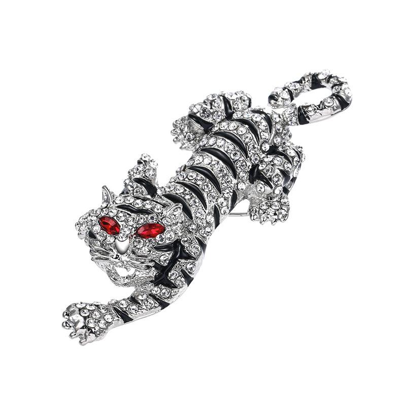 Fashion Retro Tiger Brooch Zodiac Year Of The Tiger Commemorative Rhinestone Alloy Pin Universal Decorative Brooch