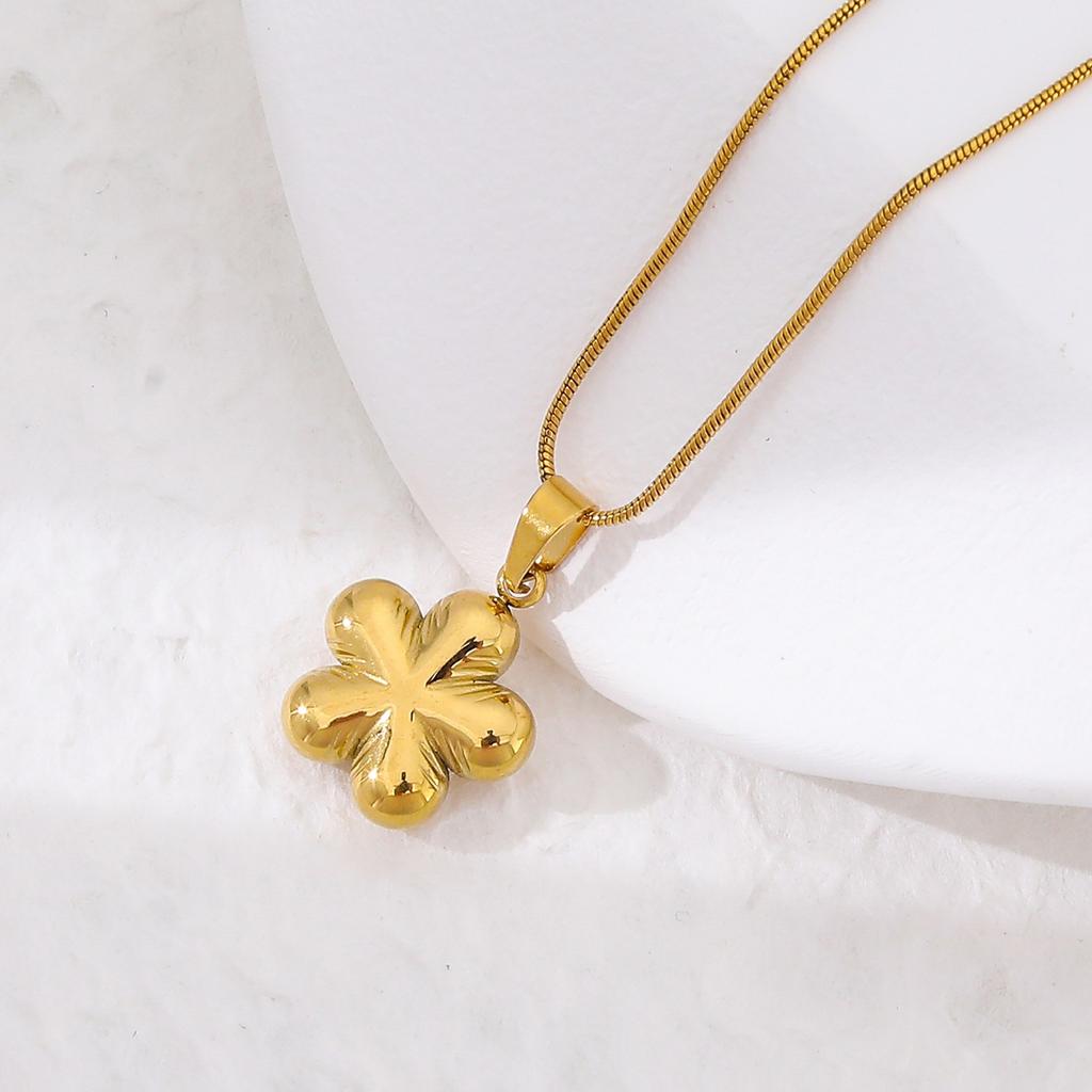 Hip-hop Personalized Rotatable Pendant Stainless Steel Plated 18K Gold Snake Chain Necklaces for Women