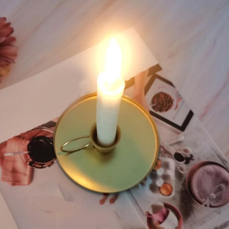 Metallkerzenhalter mit Griff Eisenleuchter Spitzkerzenständer für romantische Abendessen und festliche Feiergeschenke