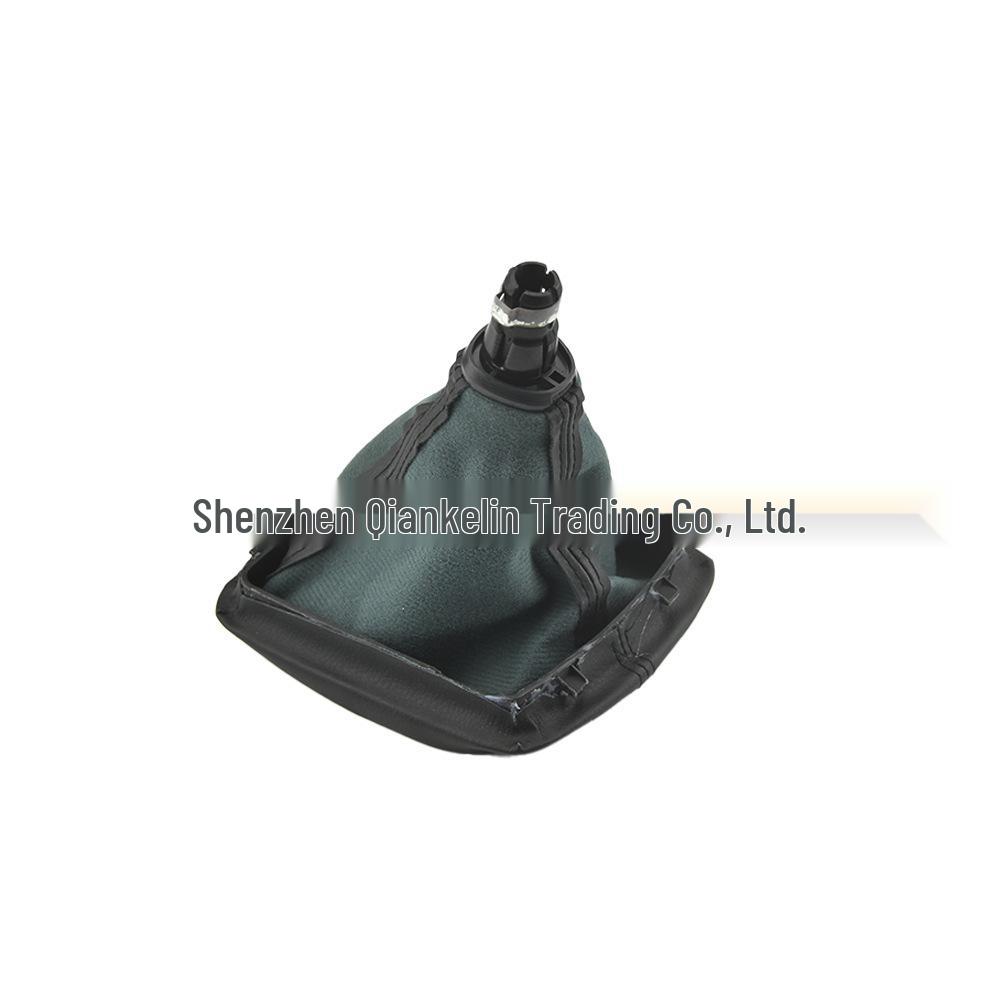 Chrome Gear Shift Knob with Leather Boot for Skoda Octavia A5/A6 (2004-2012)