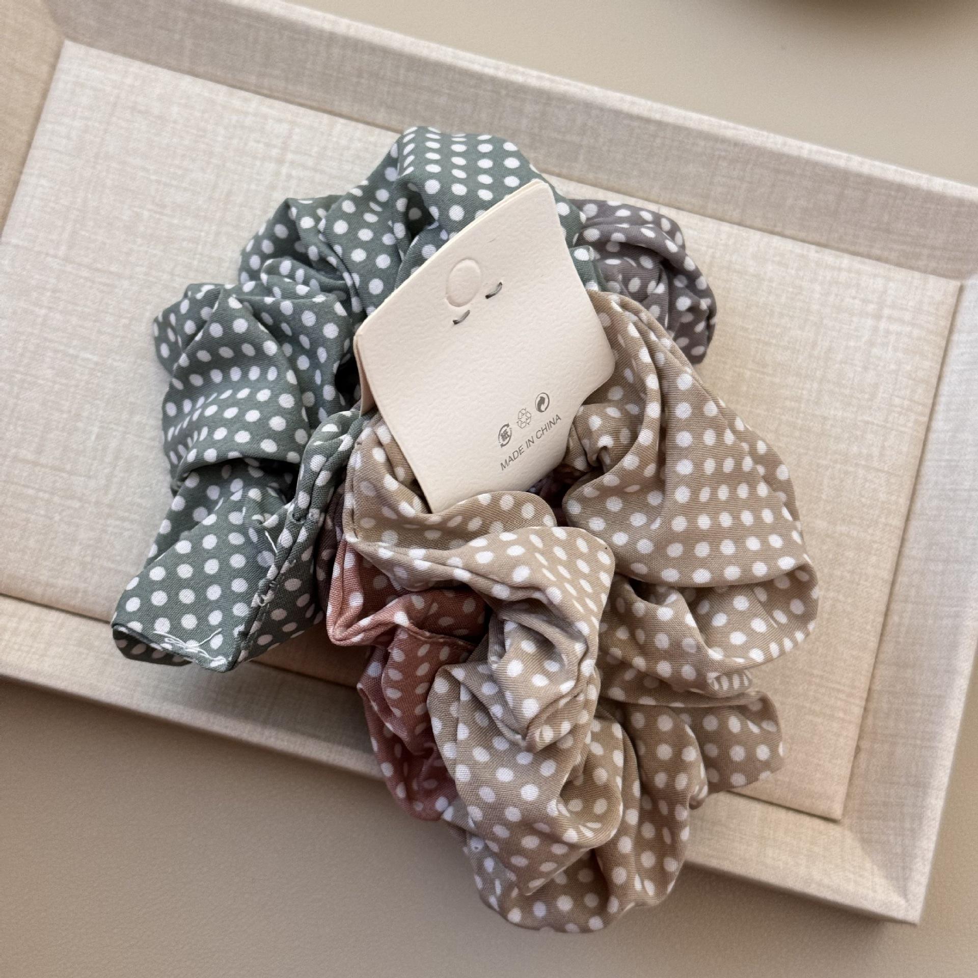 

Набор из 4 штук аксессуаров для волос: резинки для девочек, женщин, скранчи, корейские маленькие резинки, эластичные резинки, ведущие модные, винтажные, каваи