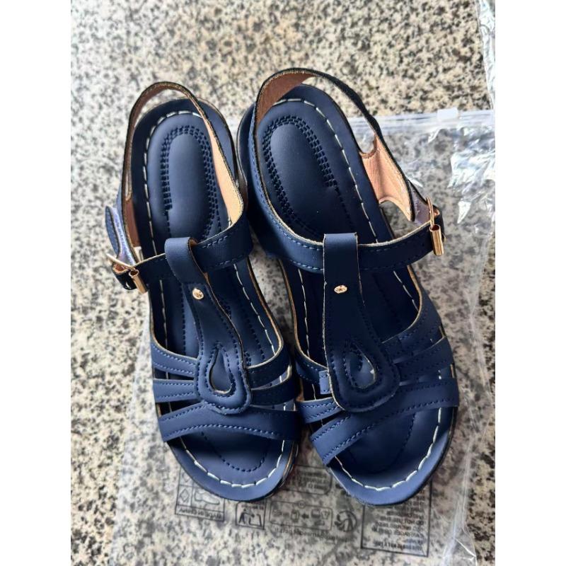 New large-size sandals women's summer solid color fish mouth thick heel one-word buckle high-heeled sandals