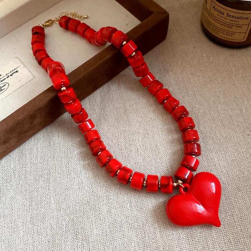 Elegant Summer Acrylic Beaded Necklace: Fashionable Round Clavicle Chain Jewelry
