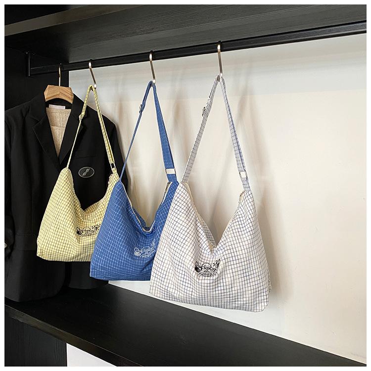 Niche retro plaid blue and yellow tote bag portable commuter large capacity underarm bag canvas bag fashionable and lightweight cloth bag