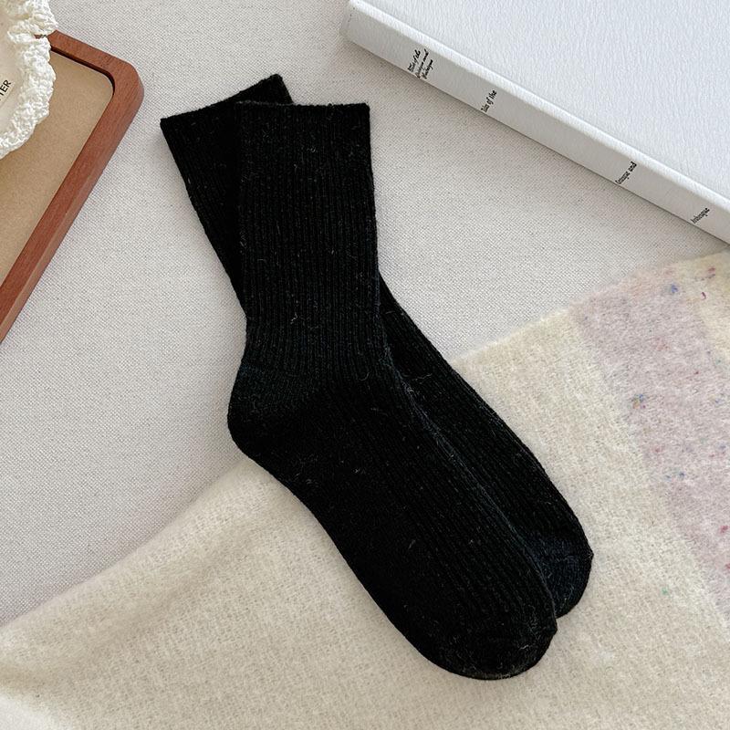 Koreanische Knöchelhohe Socken mit vertikalen Streifen für Damen - Warm, Trendy, Lockerer Sitz für Herbst/Winter