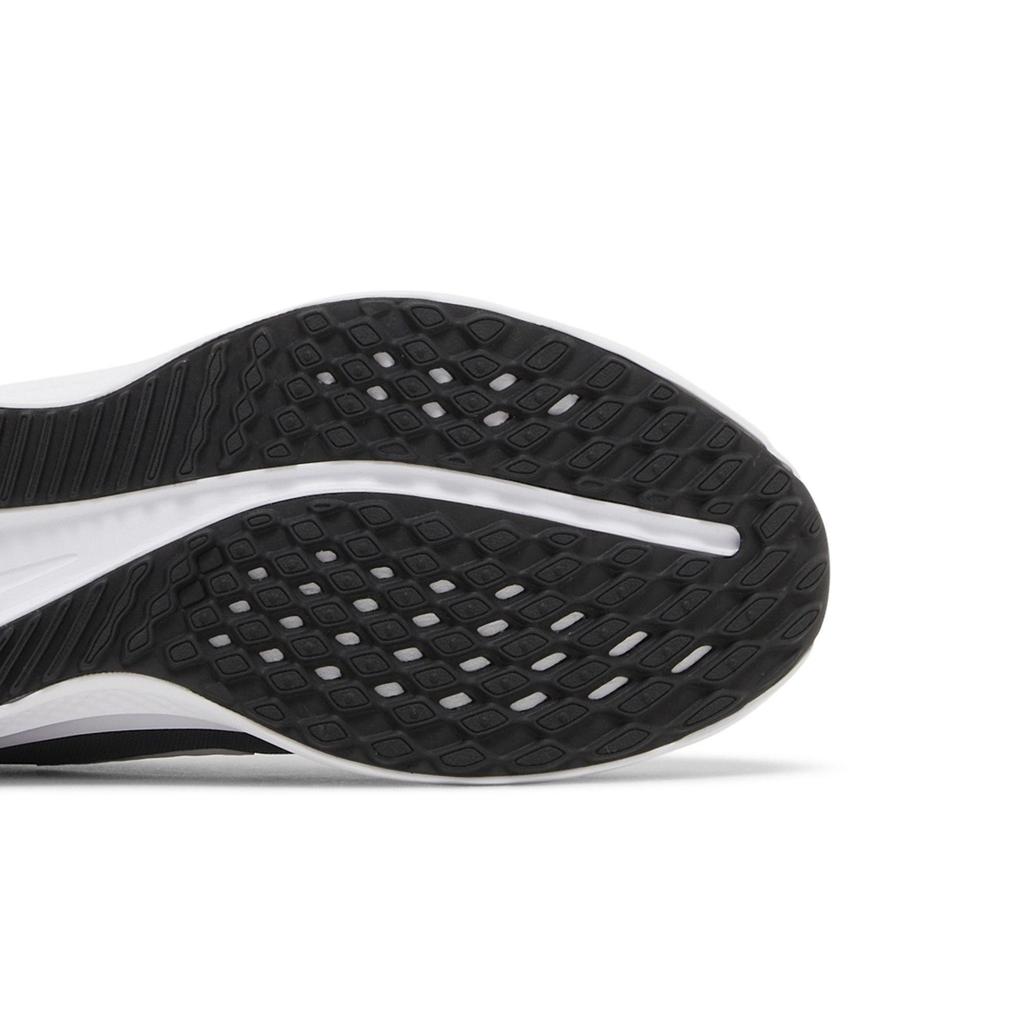 Nike Womens Quest 5 'Black Iron Grey' (women's sizes) Black / Iron Grey / Dark Smoke Grey / White Running Shoes DD9291 001