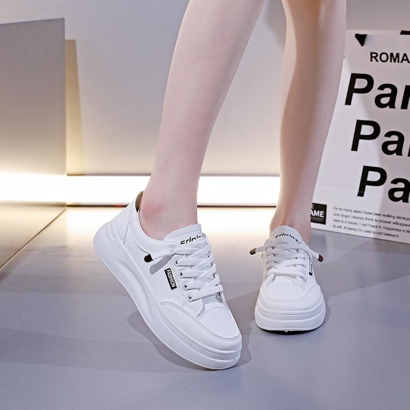 Board shoes women's shoes versatile casual shoes lightweight white shoes sports shoes 2025 spring new little white shoes women's D18