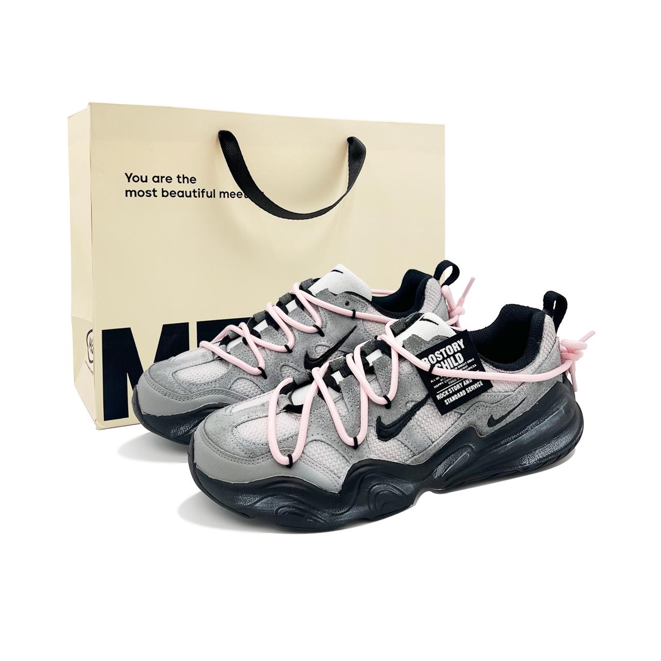 

Nike Tech Hera Gray Pink Berry, Special Shopping Bag, Premium Niche, Deconstruction Suede Casual Shoes Women s DR9761-101(Team1383-) 35.5