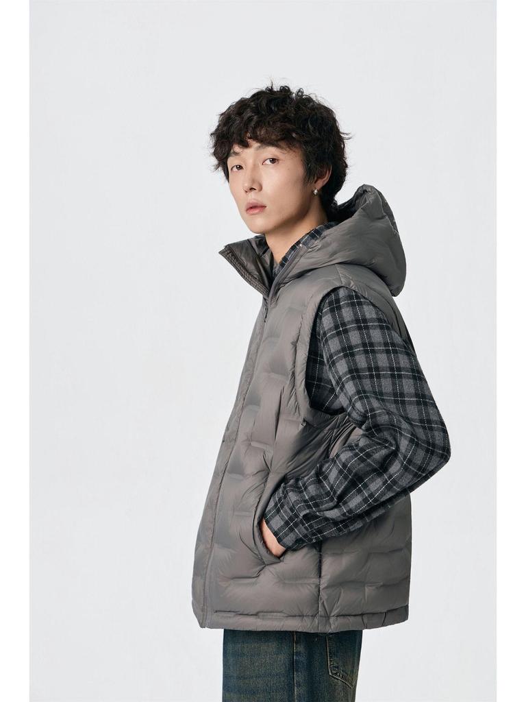 Men's Winter 90% White Duck Down Hooded Vest - European & American Style, Plus Size, Loose Fit, Embossed Shoulder Cape.