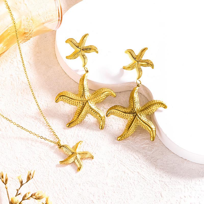 Starfish Pendant Vacation Style 18K Gold Necklace & Earrings Set