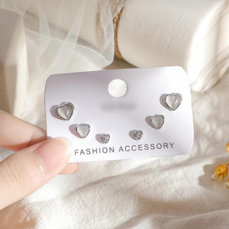 

Нежный комплект серег-гвоздиков с сердечками для женщин и девочек, праздничные украшения, подарок на день рождения, комплект серег из 6 предметов