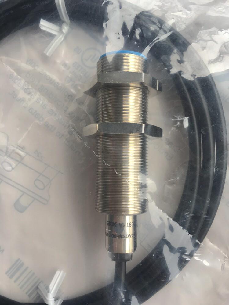 SICK IME18 Proximity Switch: New Original German Model IME18-08NNSZW2S/IME18-08BNSZW2S