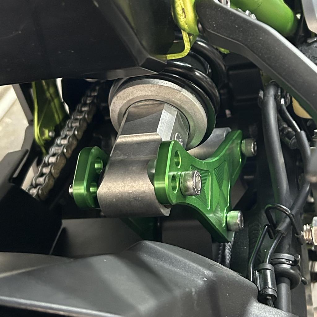LEDISHUN Motorcycle Lowering Kit for Kawasaki Z900 (2017-2024), Z1000 (2010-2024), and Versys 1000 (2012-2024) - Rear Lowering Link Rods (Black)