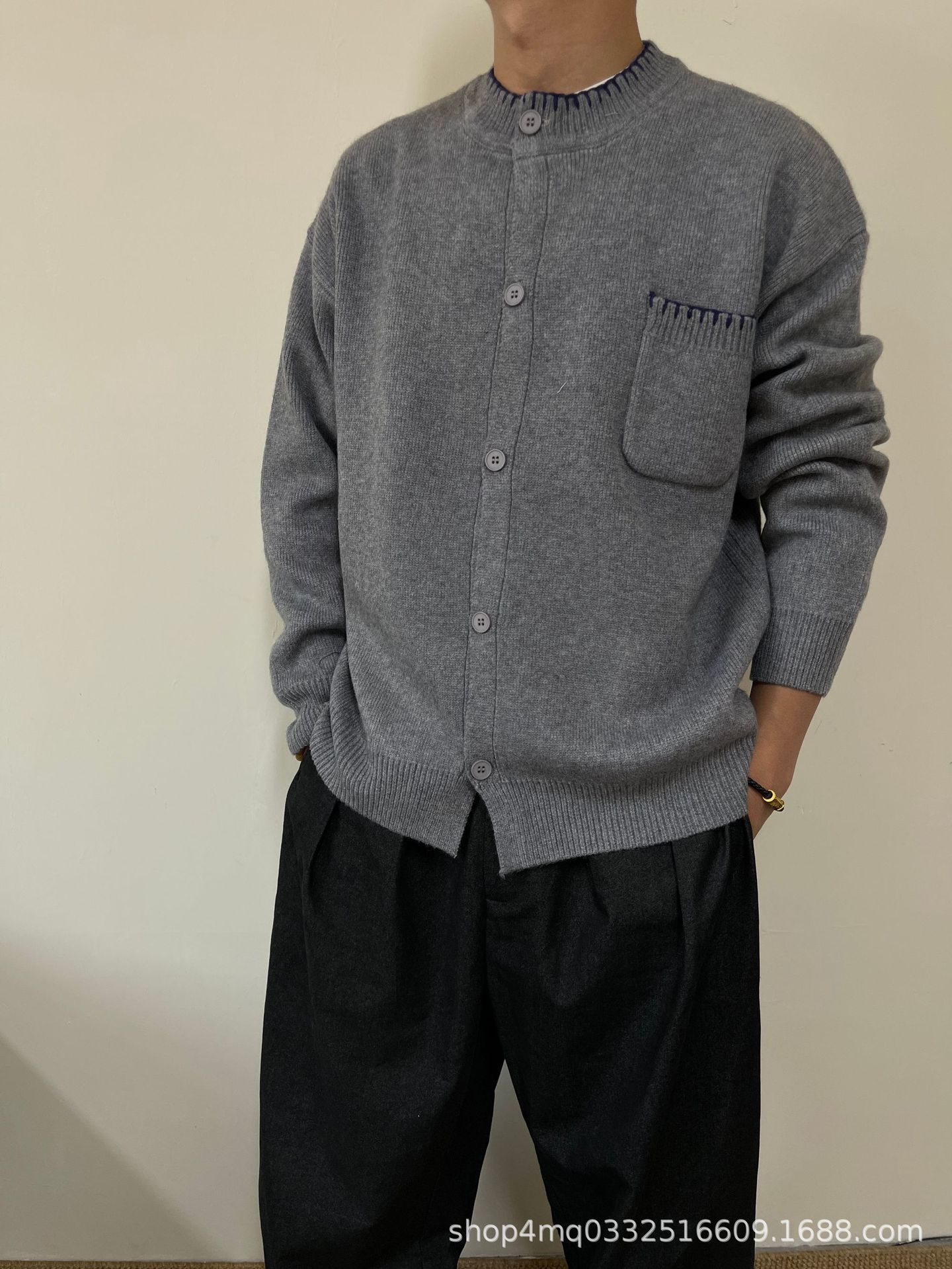 

Autumn/Winter Men s Sweater: High-End Korean Design, Old Money Style, Cozy Knitwear, Lazy Fit Outerwear L чорний