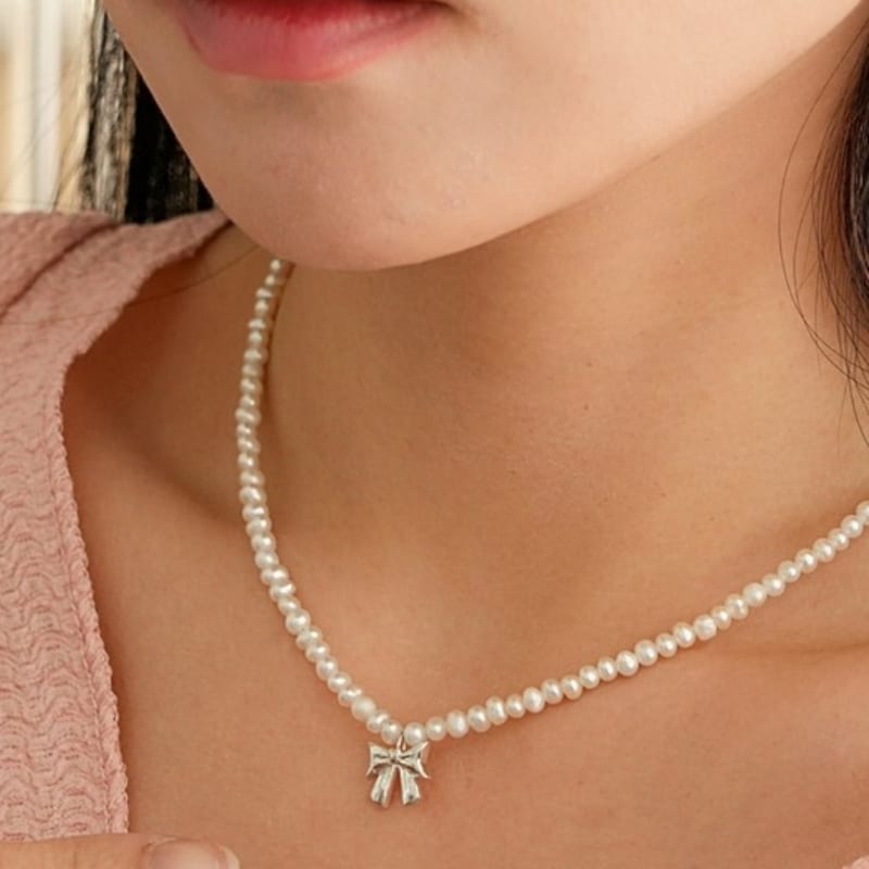 BELLOOGGI Heart Ribbon Pearl Necklace