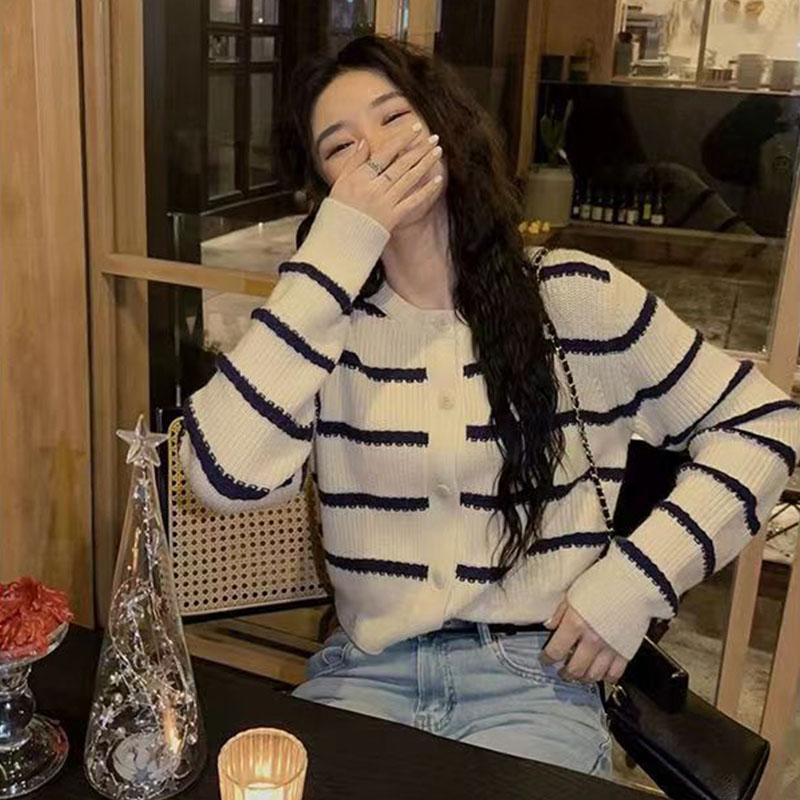 

Французский винтажный полосатый вязаный кардиган, короткий свитер, пальто, женский 2023, повседневный свитер с круглым вырезом и длинными рукавами, кардиган, женский топ One Size абрикосовый