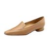A New Style of Stylish and Simple Flat Flat Lazy Shoes That Can Be Worn on One Foot