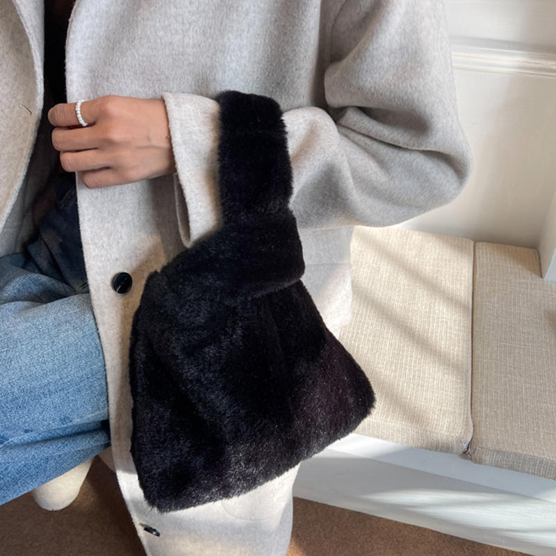 Fashion Soft Plush Bags for Women Fluffy Velvet Lady Handbags Small Tote Female Winter Purses Warm Fluffy Handbag