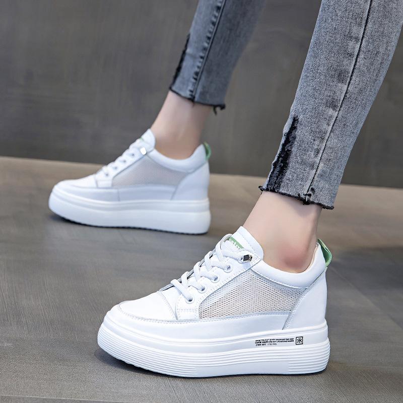 Fashionable and Trendy Women's Shoes 2024 Summer New Versatile Breathable and Non Slip Sloping Heel with Elevated Low Top Shoes