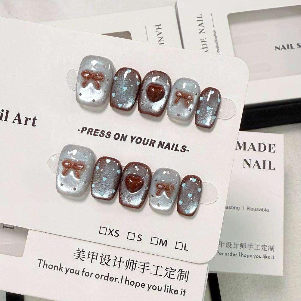 10Pcs Cute Cat Eye Short Press On Nails Christmas Snowman Bow Snowflake Cherry Apple Full Cover Fake Nails Gift