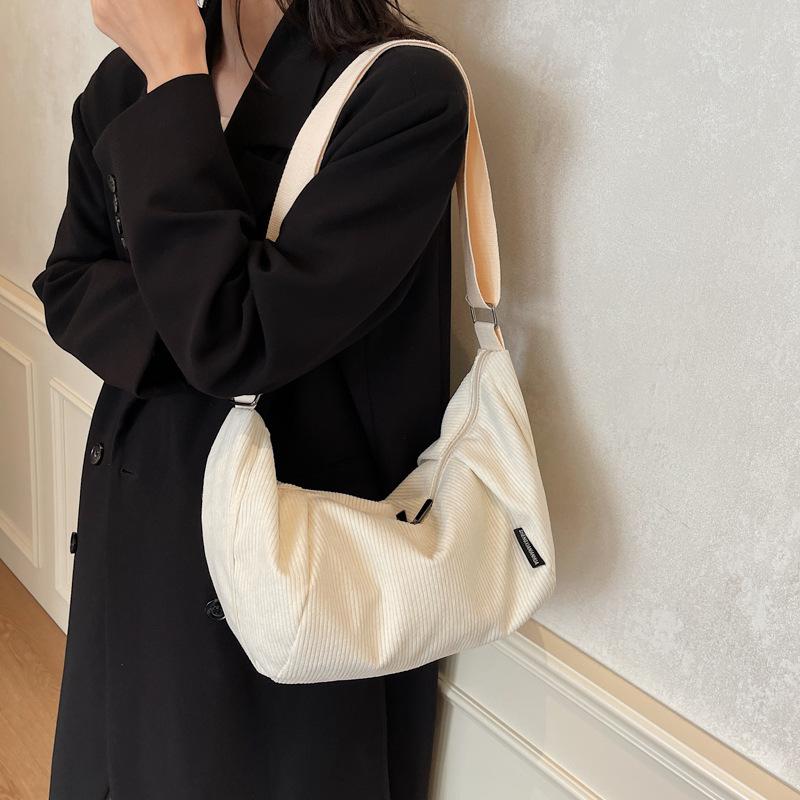 Autumn and winter new corduroy literary women's bags retro fashion large capacity simple women's shoulder bags