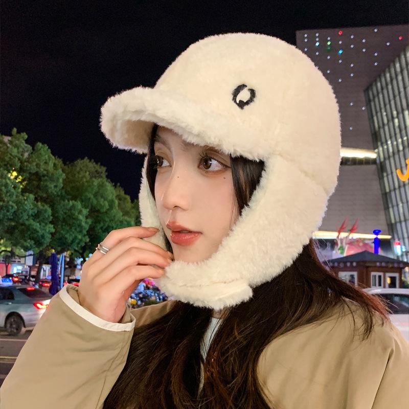 Autumn and winter hats women's plush duck tongue pullover hat fashion thermal ear protection hat cycling cold protection