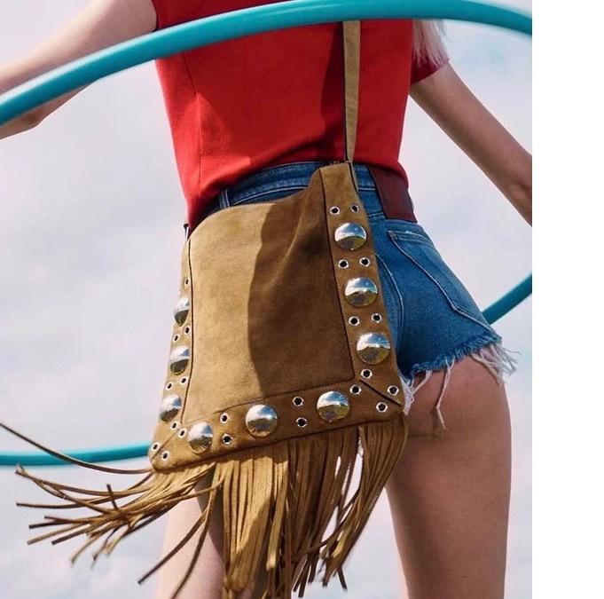 Damen Handy Tasche mit Quaste 2025 Internet Beliebter Stil Rindsleder Beschläge Kette Mode Einzelne Schulter Umhängetasche Lässiger Stil