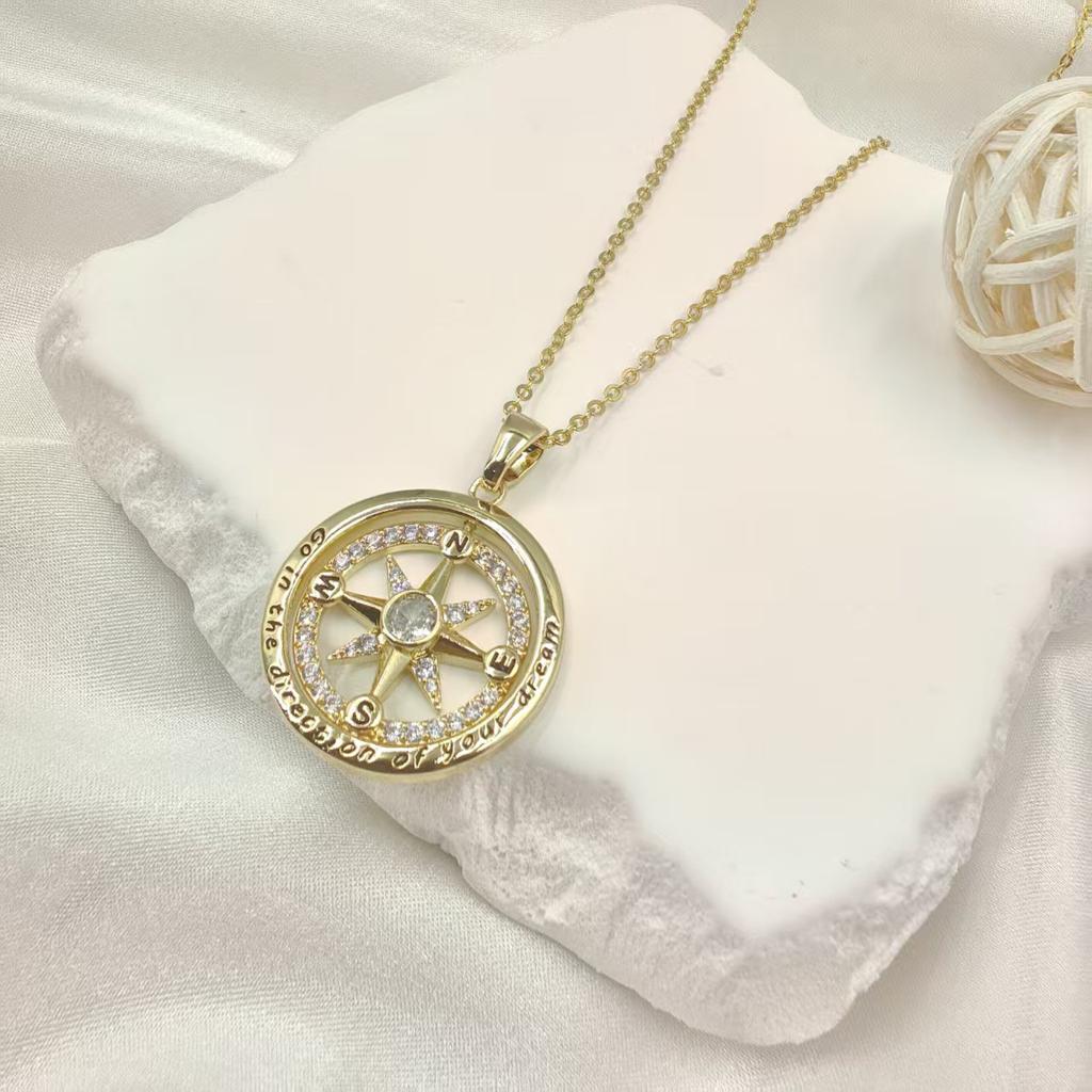 Rotatable Compass Niche Design Light Luxury Adventure Bone Chain Necklace Pendant