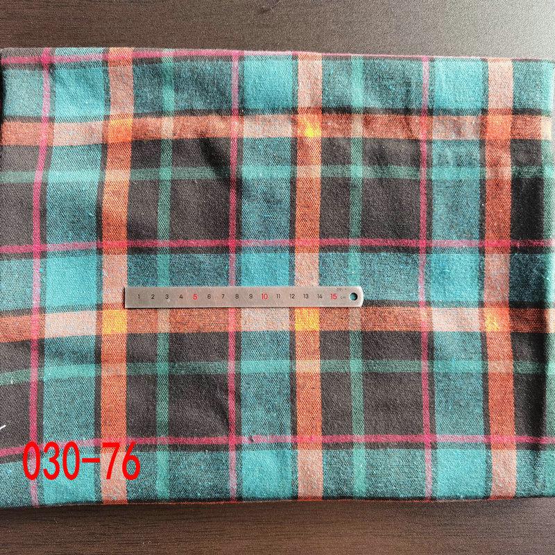 Spot Color-Woven Plaid Jacquard Fabric for Children's Autumn/Winter Brushed Polyester-Cotton Shirts