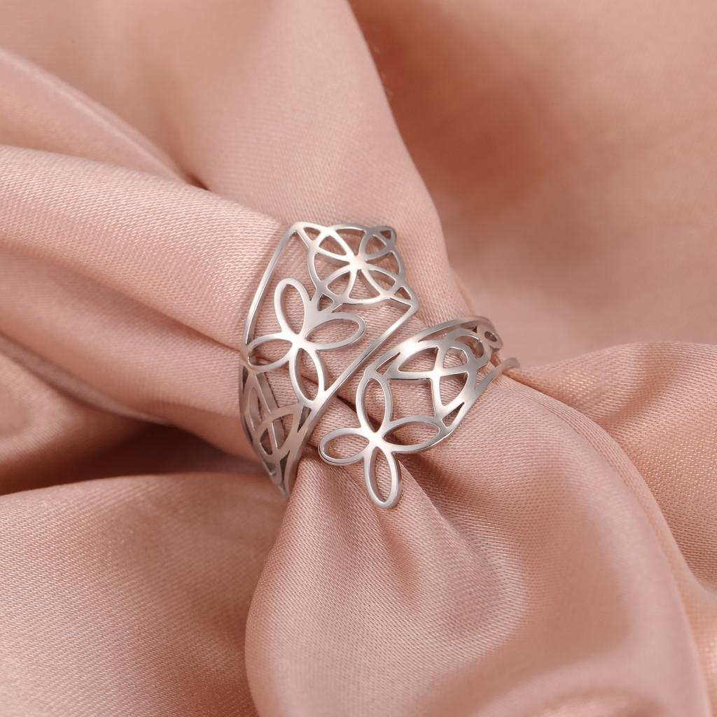 Teamer Witch Knot Wide Finger Ring for Women Irish Celtics Knot Stainless Steel Open Ring Vintage Amulet Anniversary Jewelry 4