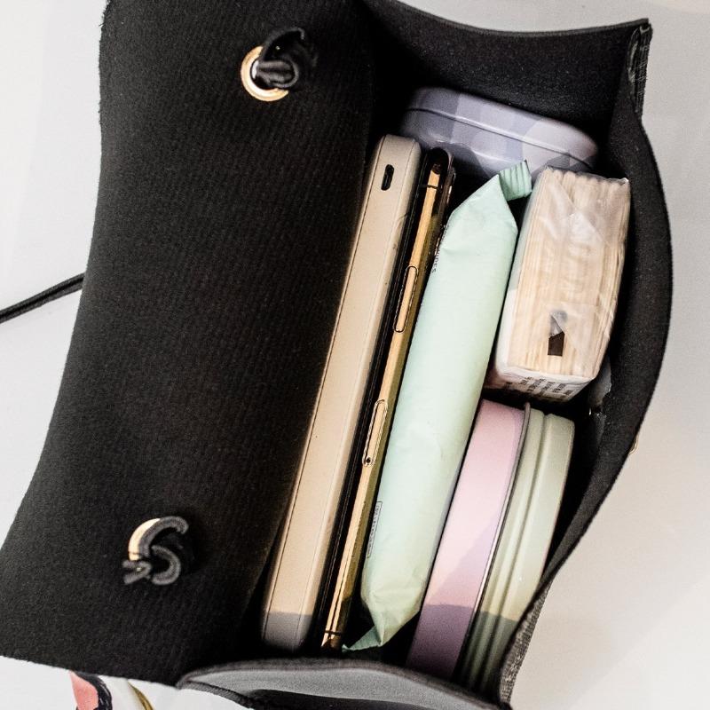 Retro Printed Silk Scarf Shoulder Crossbody Small Square Bag, a New Versatile Casual Women's Bag