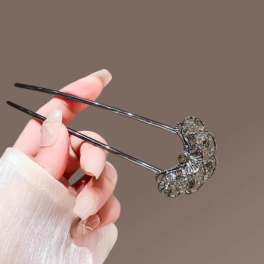 Chinese Style Exquisite Retro Hollowed Out Fan-shaped Black Women Metal U-shaped Hairpin High-end Banquet Cheongsam Accessories
