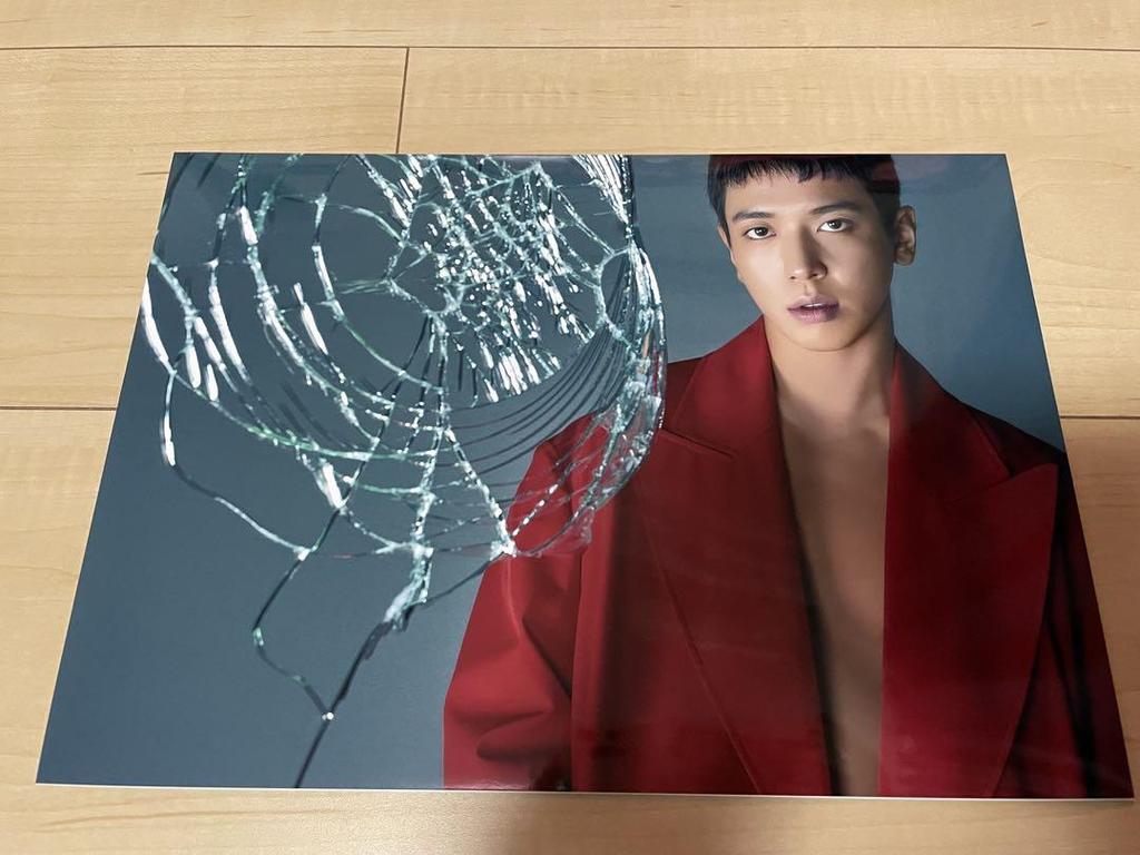 [USED] CNBLUE Yonghwa Photo Exhibition 4 Colors Limited Edition Photo