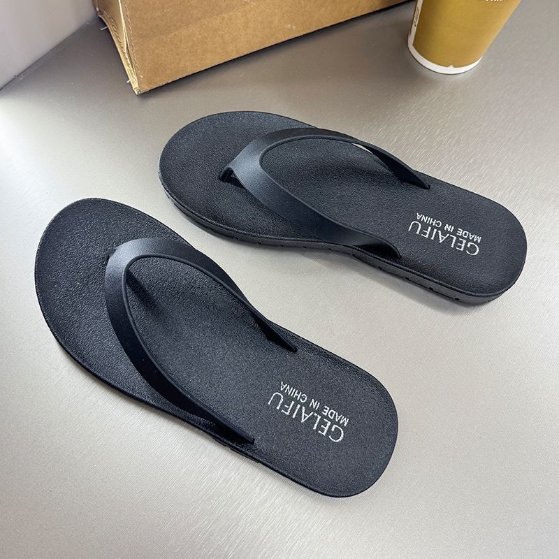 

Versatile fashion summer new lightweight thick-soled herringbone cool slippers men s beach herringbone cool slippers women s casual wear 36