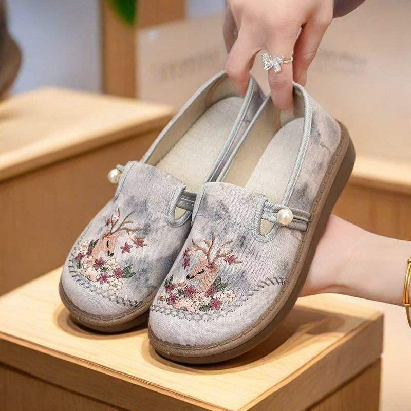 2025 Women's New Chinese Style Embroidered Loafers - Old Beijing Cloth Shoes