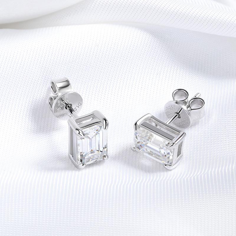 Smyoue 0.5-2CT Emerald Cut 18k Plated Moissanite Stud Earrings for Women Classic Bride 925  Silver Earring Lab Diamond
