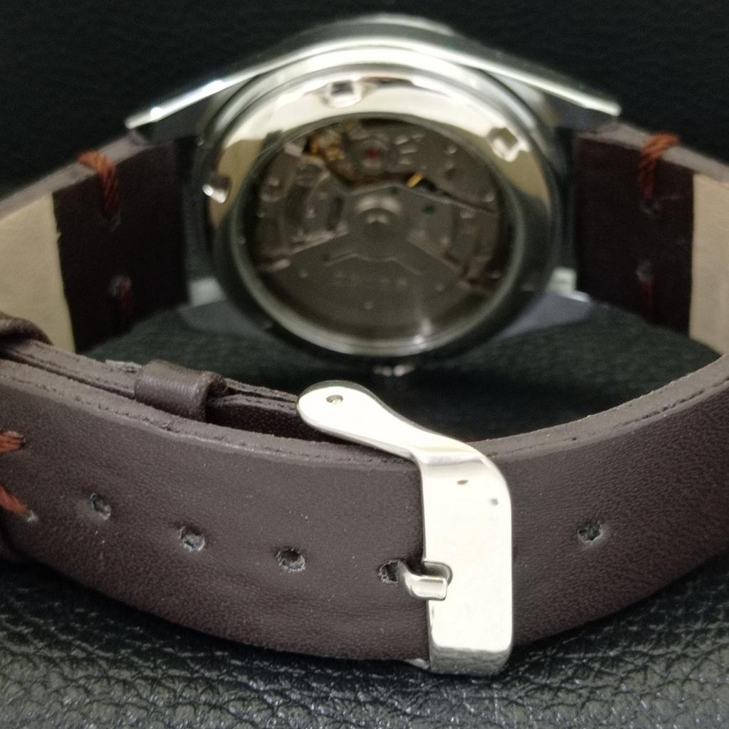 MENS VINTAGE REFURBISHED SEIKO 5 AUTOMATIC JAPAN RED COLOR DIAL WATCH a440347-4 Sk-a440347