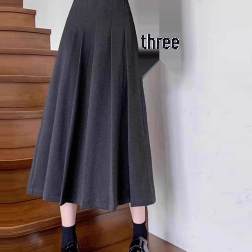 Plus Size High-Waisted Black A-Line Pleated Skirt for Pear-Shaped Petite Women - Mid-Length, Autumn Style