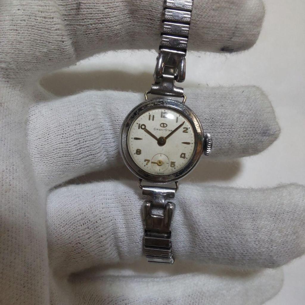Used Working item ORIENT STAR silver hand-wound analog watch