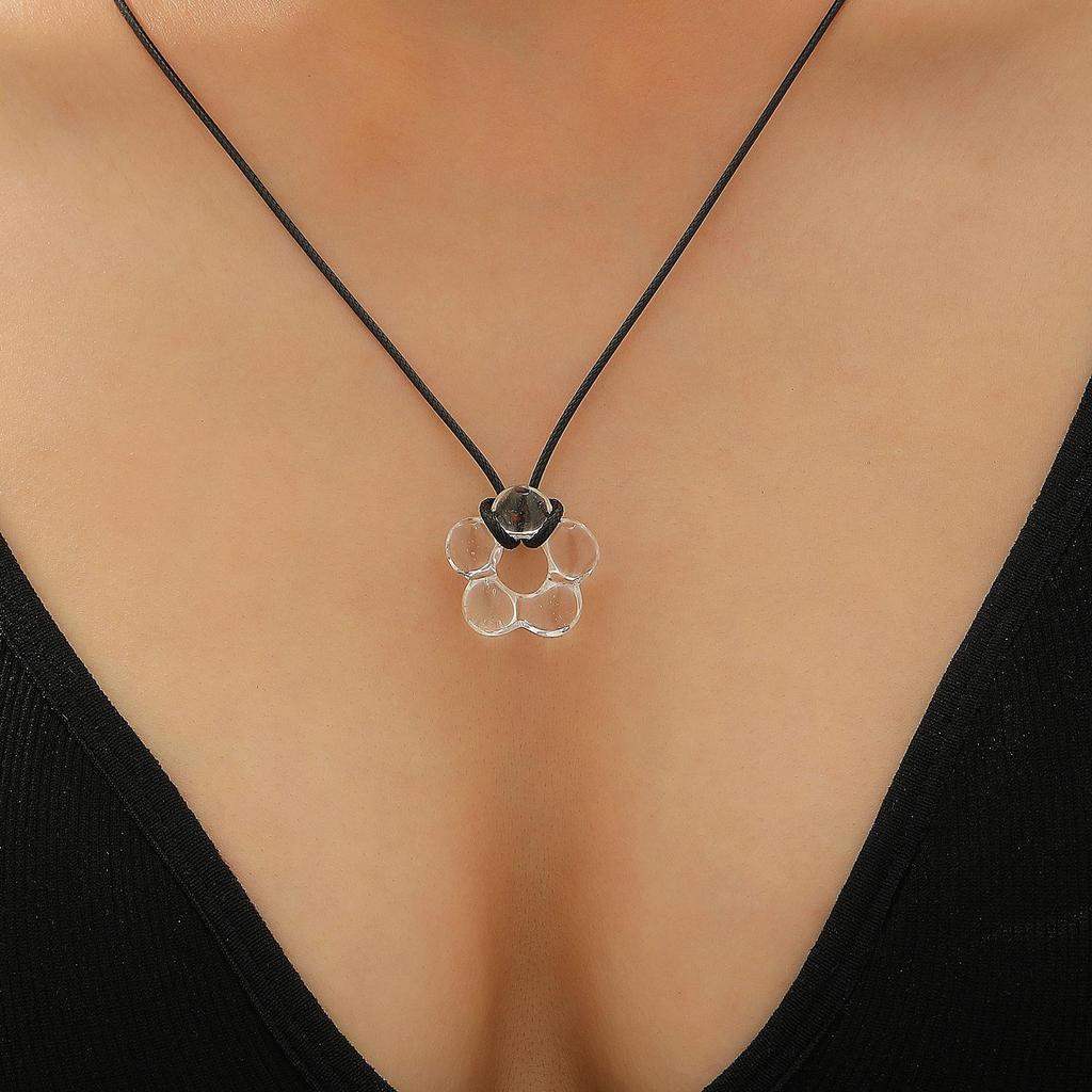 Retro Minimalist Fashion Free Knotting Flower Pendant Wax Thread Necklace Clavicle Chain