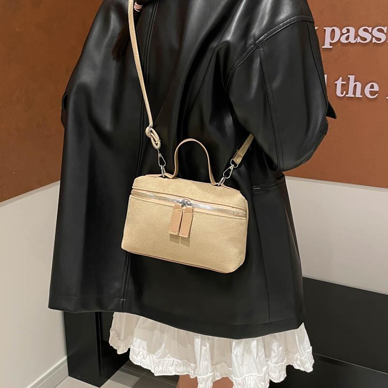 

Ретро матовая сумка-тоут через плечо на одно плечо Осень/Зима 2025 20*6*11cm хаки