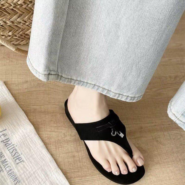 All-round Wear Is Not Greasy~ Retro Versatile Thick Heel New Slippers Women's Outerwear Toe Fashion Roman Sandals Flip-flops