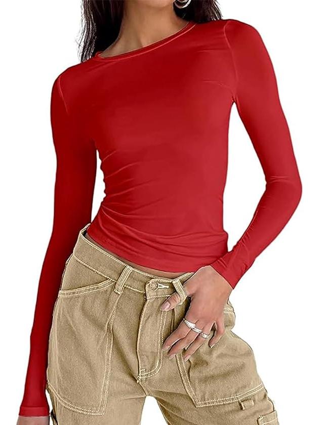 Trendy Women's Casual Long-Sleeve Solid Color Slim Pullover T-Shirts for Spring and Autumn.