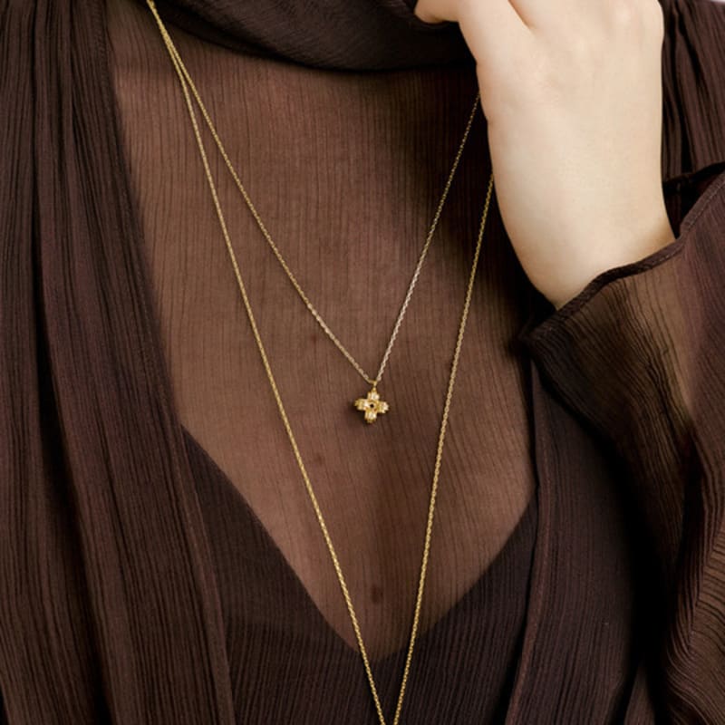 MATIAS Clover Long Necklace (Gold)