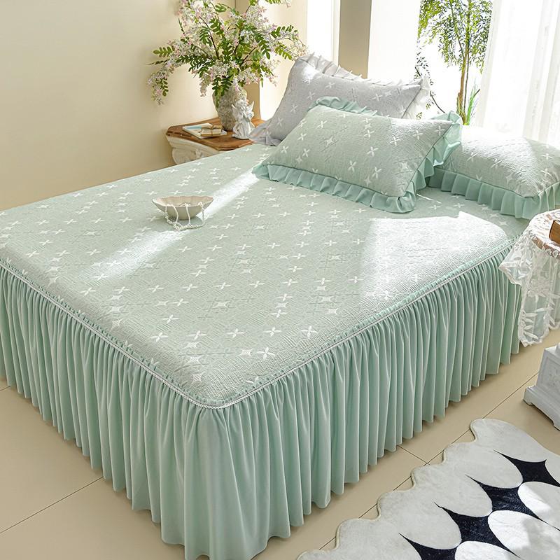 Princess Style Cooling Bed Skirt Set with Ruffled Lace Bedspread - Ice Silk Bean Mat for Summer