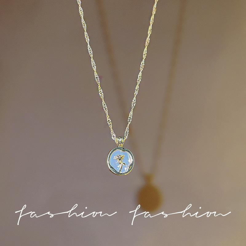 Butterfly zircon titanium steel necklace versatile niche light luxury collarbone chain with jewelry wholesale