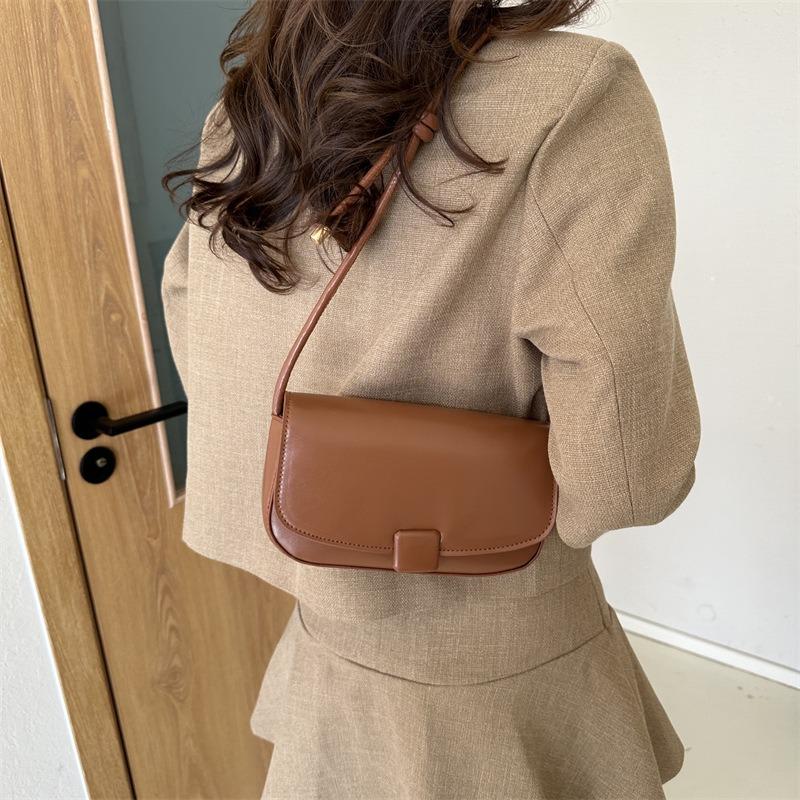 Fashion Versatile Temperament Women's Bag New Simple Casual Shoulder Bag Solid Color Flip Simple Messenger Small Square Bag