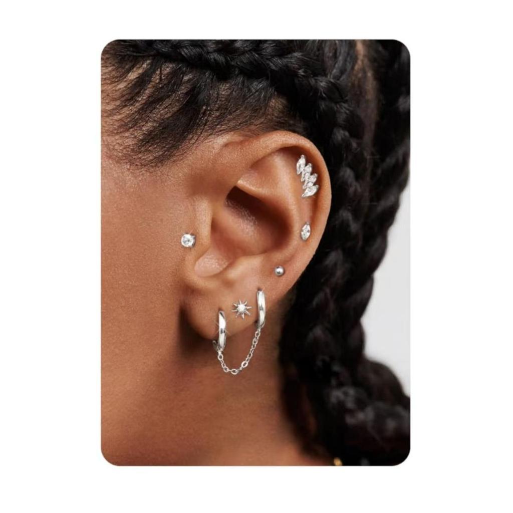 Trendy Gold Ear Cuff Set: Simple & Personalized Pendant Earrings for Women - Perfect for Parties & Travel